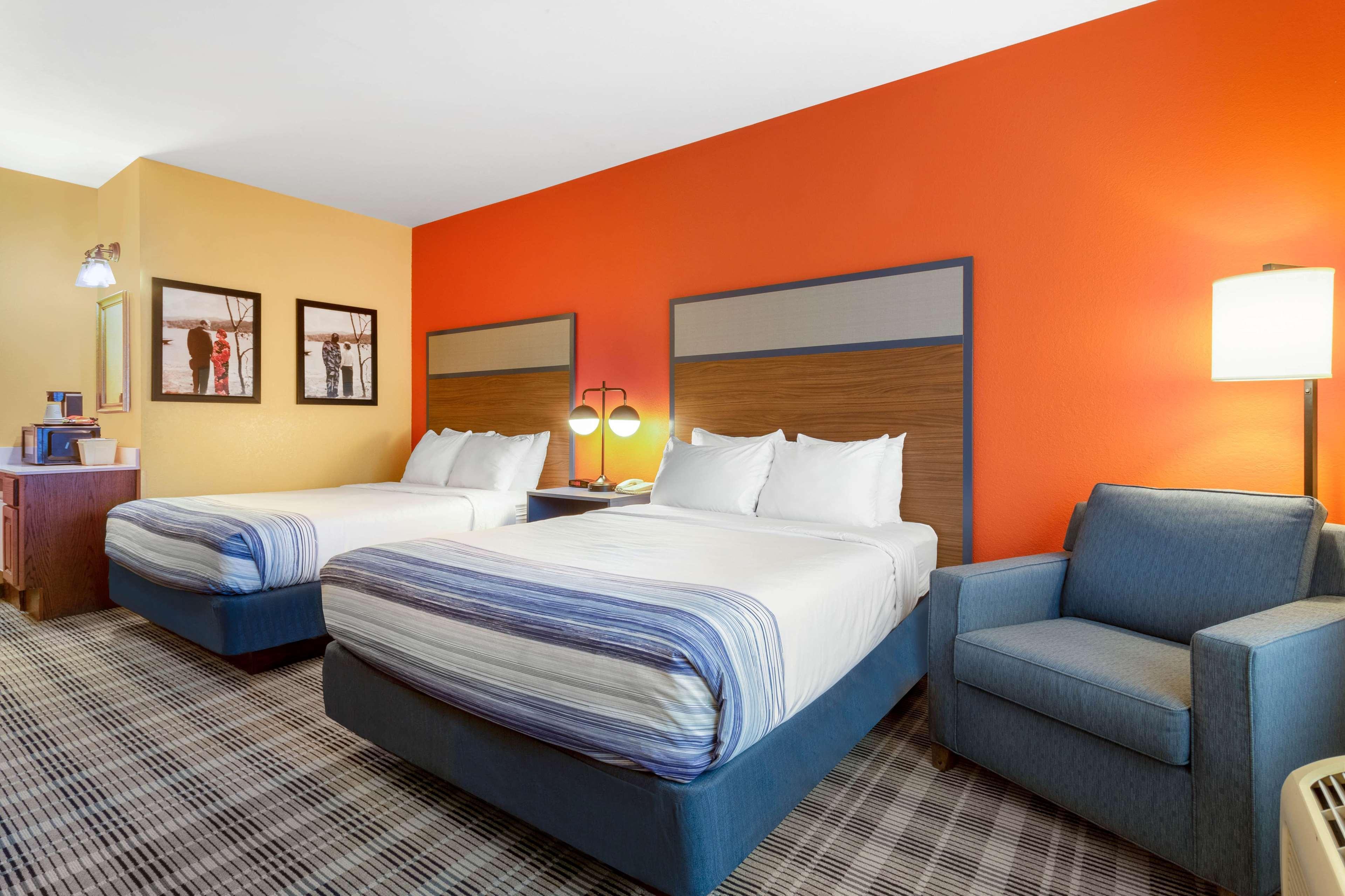 Americinn By Wyndham Fulton Clinton Extérieur photo