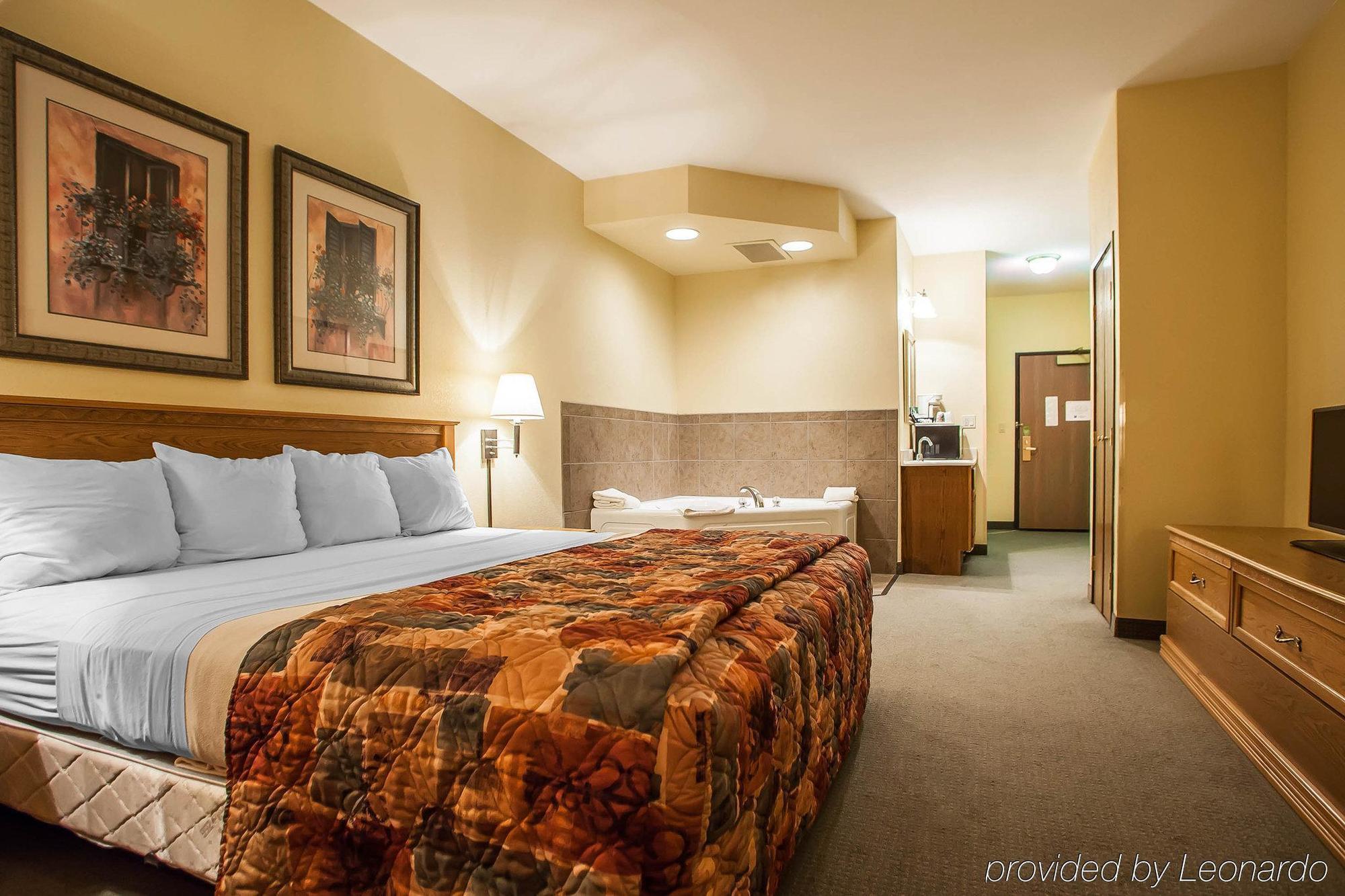 Americinn By Wyndham Fulton Clinton Extérieur photo
