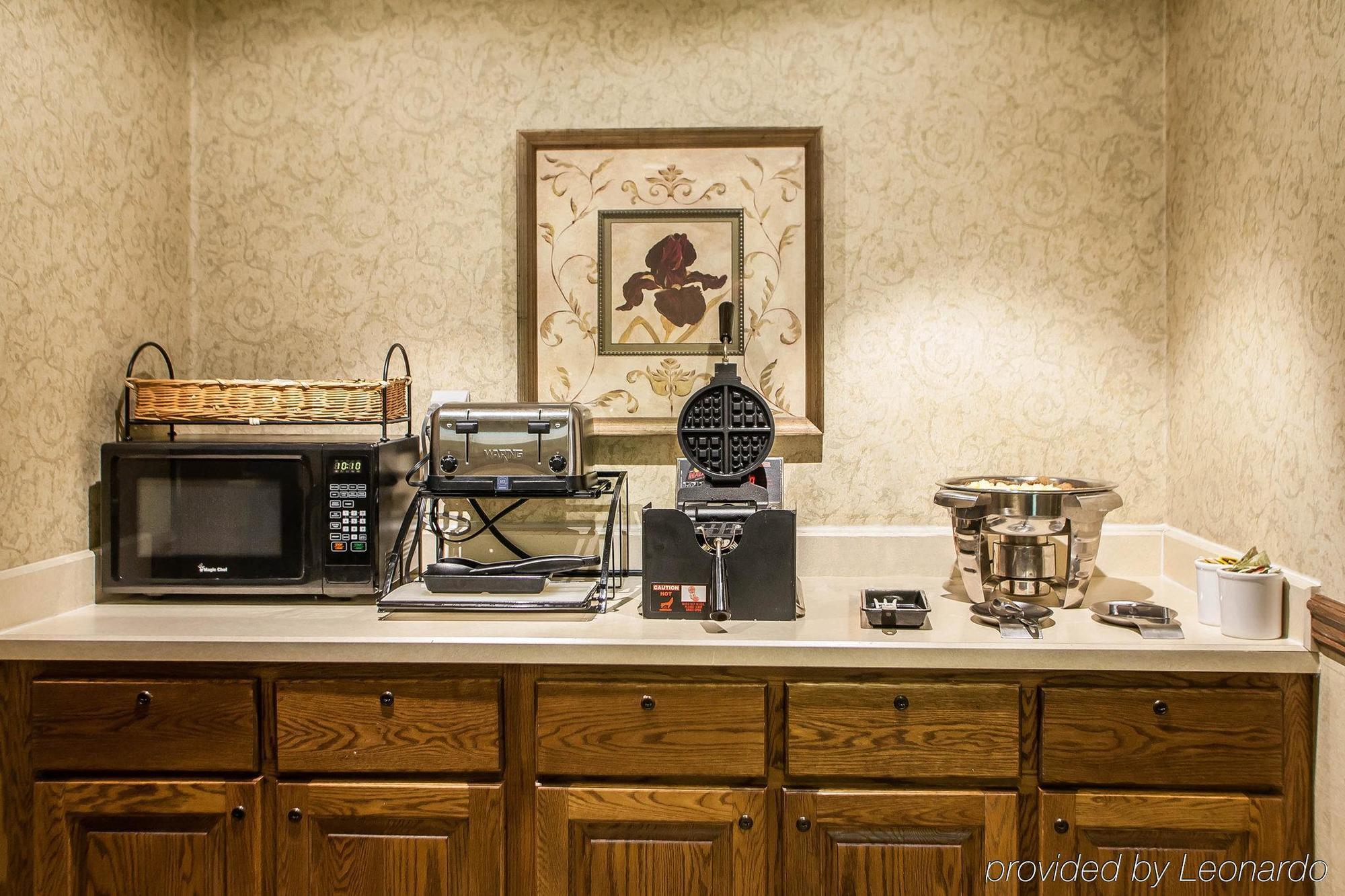 Americinn By Wyndham Fulton Clinton Extérieur photo