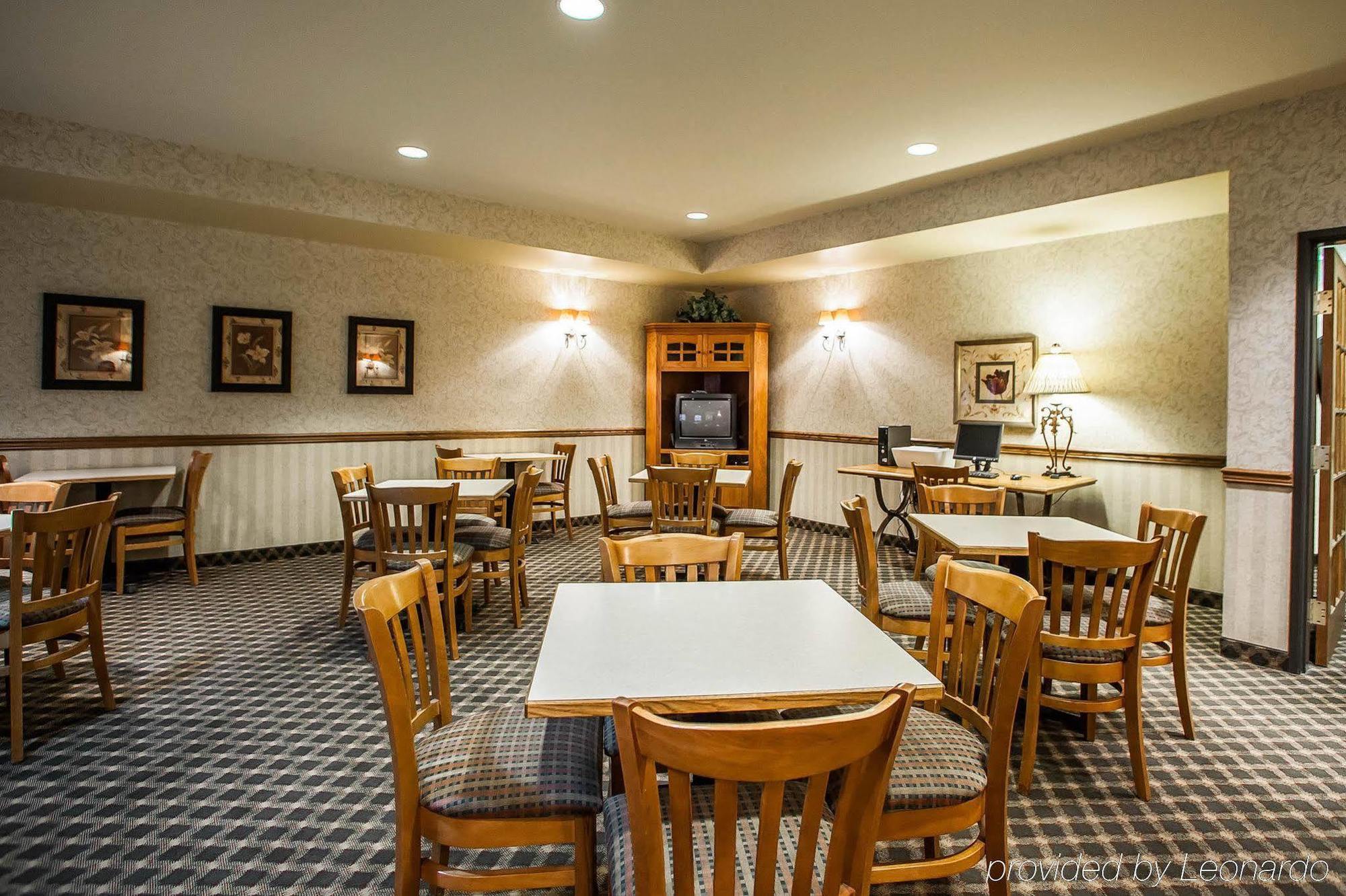 Americinn By Wyndham Fulton Clinton Extérieur photo
